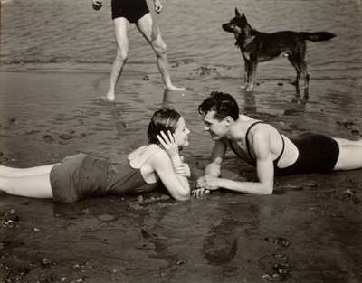 Edward Steichen, Untitled (couple lying on sand), c. 1928, gift of Richard and Jackie Hollander, © permission the Estate of Edward Steichen