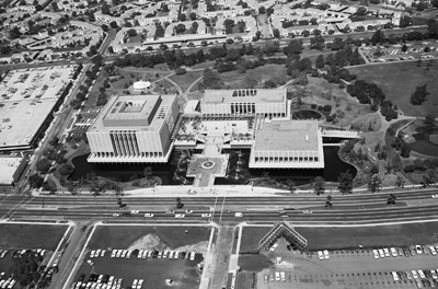 William L. Pereira and Associates. Los Angeles County Museum of Art, c. 1965. Photo © Museum Associates/LACMA, photographic archives