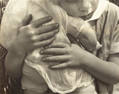 Alma Lavenson, Untitled (Child with Doll), 1932, © Alma Lavenson Archives. All Rights Reserved.